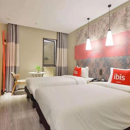 Ibis Shanghai North The Bund Zhoujiazui Road Экстерьер фото