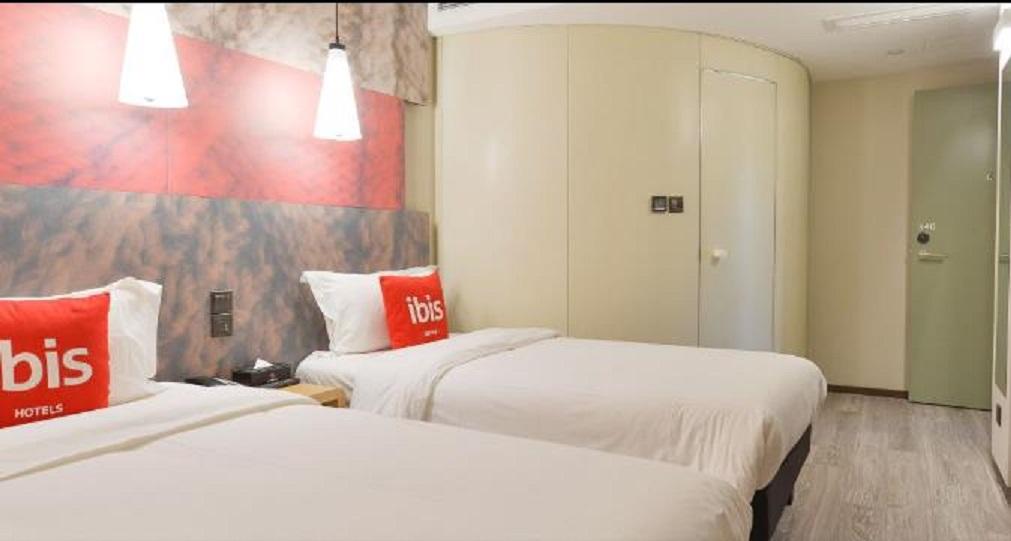 Ibis Shanghai North The Bund Zhoujiazui Road Экстерьер фото