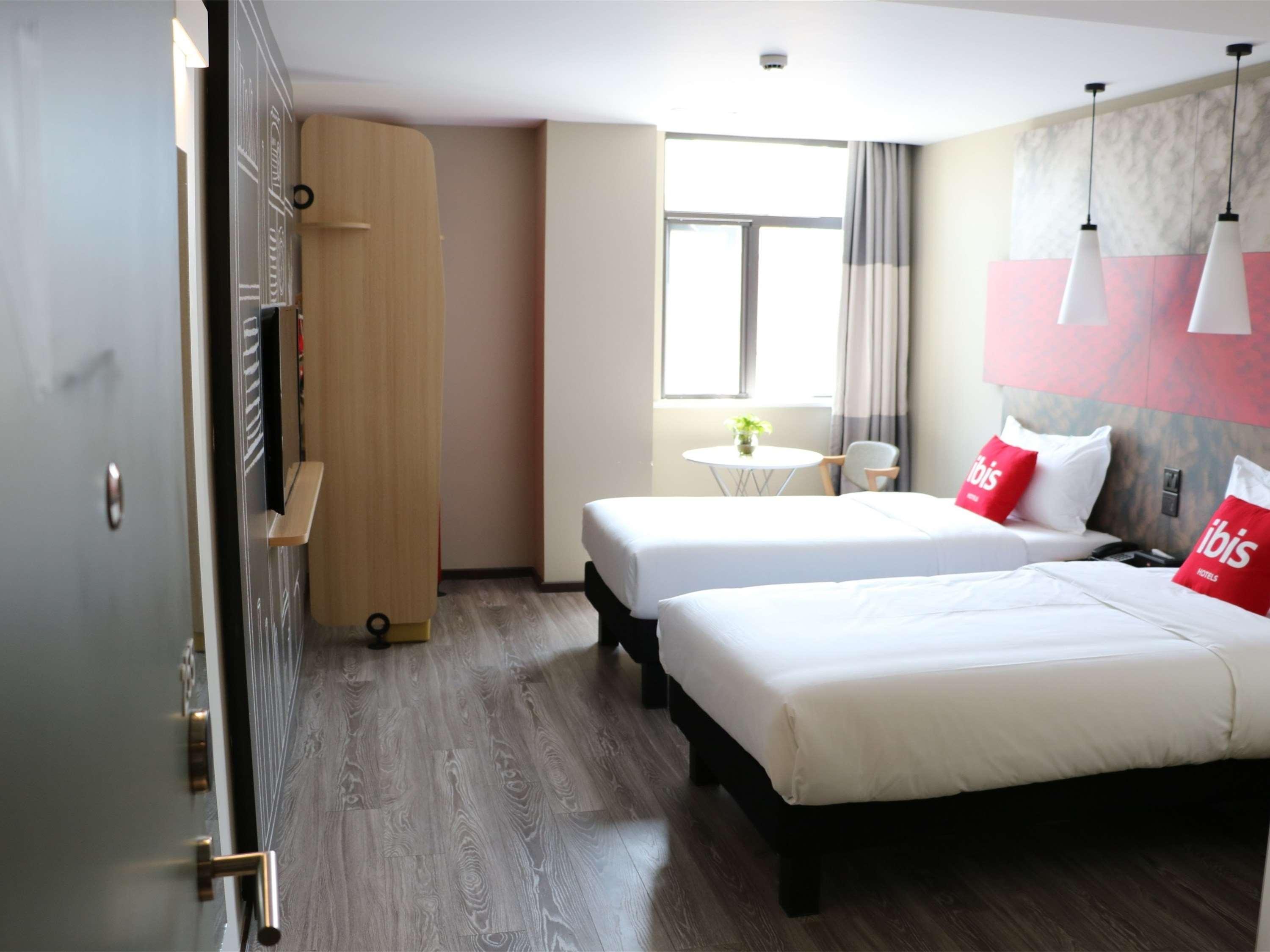 Ibis Shanghai North The Bund Zhoujiazui Road Экстерьер фото