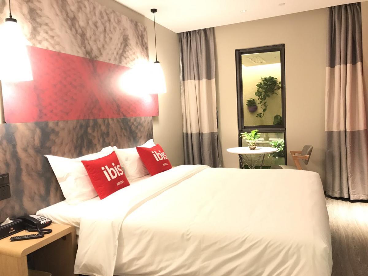 Ibis Shanghai North The Bund Zhoujiazui Road Экстерьер фото