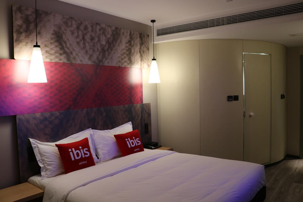 Ibis Shanghai North The Bund Zhoujiazui Road Экстерьер фото